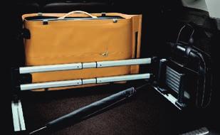 optimale Organisation des Kofferraums, sodass Gegenstände während der Fahrt gut gesichert sind.