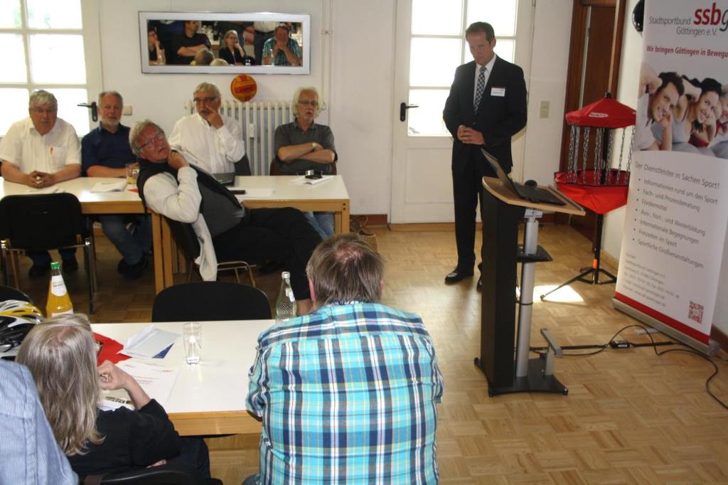 (Juni) Besuch beim SSB: Die SPD Fraktion im Rat der Stadt Göttingen ist zu Gast bei der Dachorganisation des Sports. Deren 1.