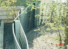 Zaunlänge, Spannschellen-Set mit Gewindestange Achtung: Endpfosten zum Spannen sind bauseits zu stellen. Der Zaun darf nur beim Aufstellen gespannt werden.