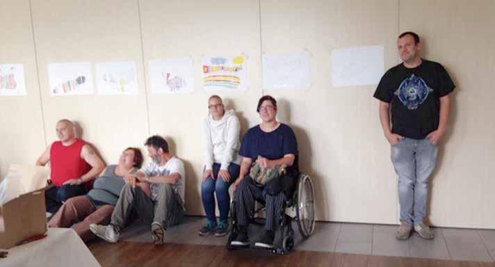 Kulturwerkstatt Kulturwerkstatt Wald der Bilder Am 01.09.2017 fuhren wir mit sechs Leuten vom ABW Hagenow nach Mölln ins Haus der sozialen Dienste.