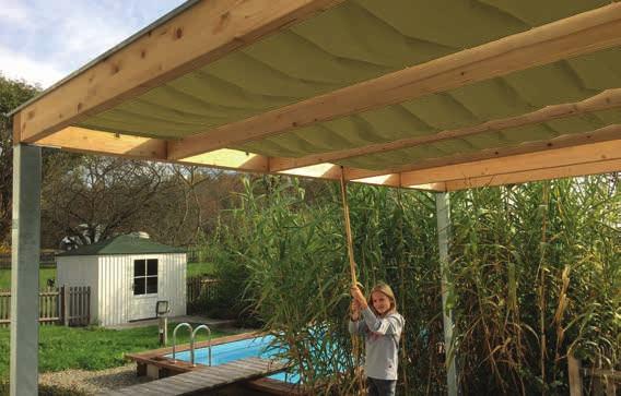 Flexibel ist auch diese Variante der KUBUS FLEX Serie, denn auch das Sonnendach lässt sich mit wenig Aufwand zum Carport oder zum Gartenhaus umbauen.