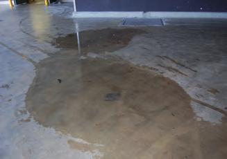 2 Organisatorische Mängel unsachgemäße Reinigung des Fußbodens, fehlende Reinigungsorganisation verschmutzte Fußböden fehlende Unterweisung zu Stolper-, Rutsch- und