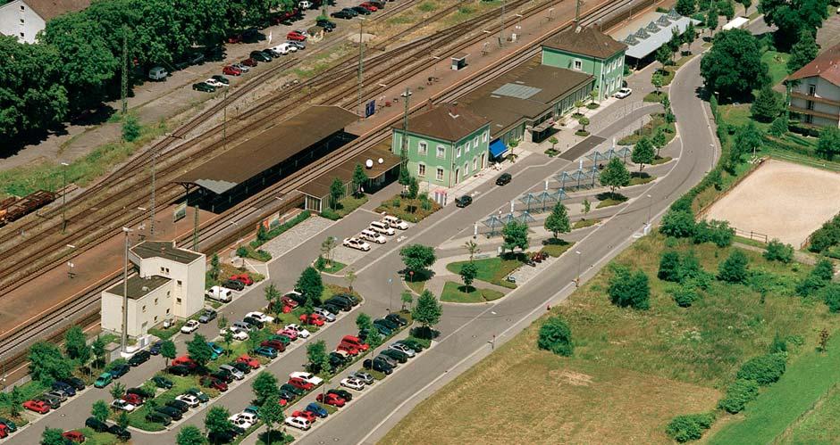 Bereich Auggen Im Bereich Auggen ist dagegen ein Trassentausch vorgesehen: Hierbei werden die vorhandenen Gleise der Rheintalbahn vollständig mit einem Gleisabstand von 4,50 m erneuert, so dass sie