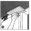 Zur Kürzung von Türzargen: Legen Sie eine lose Diele mit der Deckfläche nach unten gegen die Zarge, Sägen Sie diese entlang der Diele
