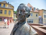 Im benachbarten Calw wurde der Schriftsteller und Maler Hermann Hesse geboren. Noch heute ist die Literatur- Legende in dem schmuckvollen Städtchen allgegenwärtig.