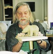 Dietmar Liedke 1936 geboren in Karlsruhe 1950 53 Ausbildung zum Keramikmaler und Gesellenprüfung bei der Majolika 1958 61 Studium an der Kunst- und Werkschule Pforzheim bei den Professoren Seidel und