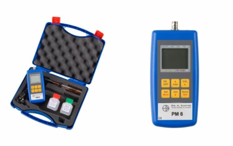 PM 6 Handgeräte PM 6 Automatische oder manuelle Temperaturkompensation Bewertung der Sondenqualität Min/Max-Wertspeicher, Holdfunktion PM 6 Set Universell einsetzbares tragbares Handmessgerät für die