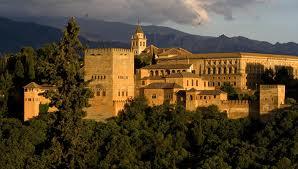 Der Nachmittag steht zur freien Verfügung, um Sevilla auf eigene Faust zu erkunden. 5. Tag - Sevilla - Córdoba - Granada (ca.