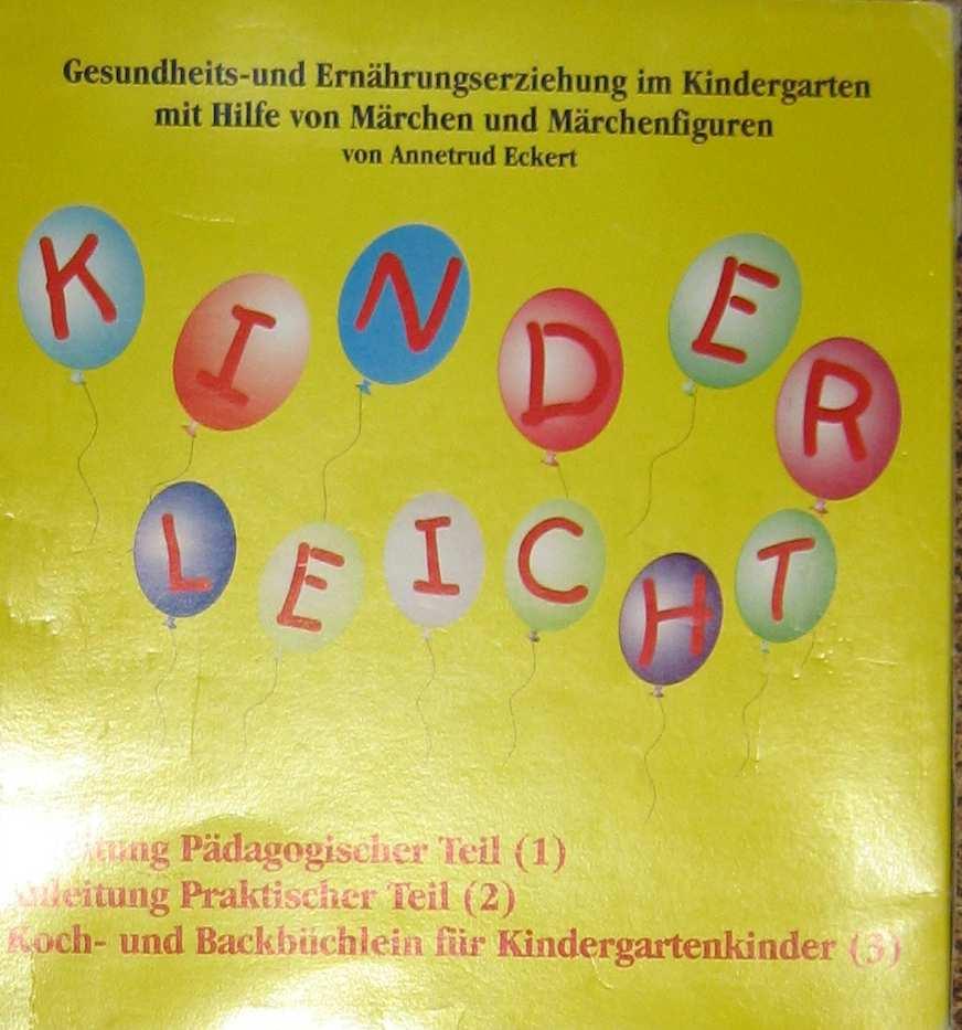 Zahnmemo - Legespiel - ab 4 Jahren Beim Zahnmemo stellen die Karten mit lustigen, farbenfrohen Illustrationen Lebensmittel und Symbole aus dem Bereich der Mundhygiene dar.