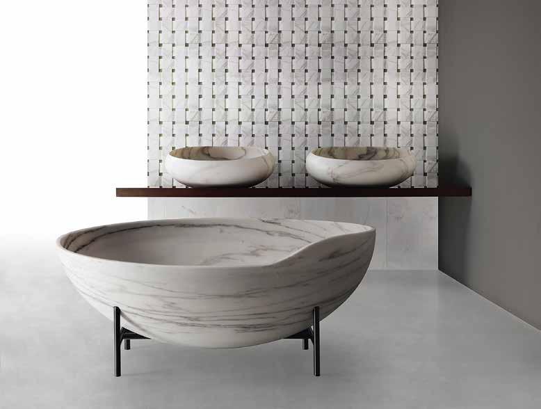 Wohnen Edel und langlebig Marmor ist wieder in Enzo Berti hat für Kreoo eine fast zerbrechlich wirkende Badewanne entworfen.
