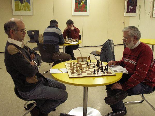 Veit,Walter - Hoffart,Alexander (Caro-Kann) th 1.e4 c6 2.d4 d5 3.Sd2 letzter Buchzug 3...Sf6 4.e5 Sfd7 5.g3 e6 6.Lg2 c5 Nimzowitsch: Bauernketten von der Basis aufrollen. 7.