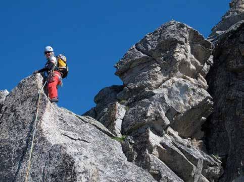 42 Klettern im Bergell (Foto: Dirk Sachse) Hochtour für Fortgeschrittene Zillertaler Alpen Inhalte Geführte Hochtour Mögliche Tourenziele: Olperer-Überschreitung (3476m), Fußstein (3380m)