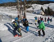Unsere beiden Snowboardlehrer, Carmelo und Manuel, entschlossen sich mit den Teilnehmern an den Skilift Herrenschwand zu gehen da zu dieser Zeit bei uns am Haushang bei der Hütte weitere Kurse
