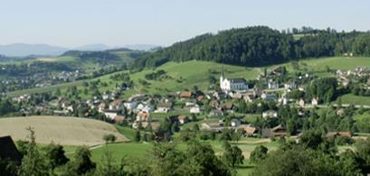 Zu den nächstliegenden, grösseren Ortschaften zählen Willisau, Sursee, Huttwil, Langenthal und Zofingen.