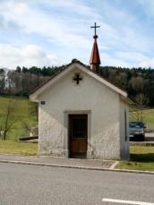 Ebenfalls dem heiligen Bischof Aper geweiht ist eine kleine Wegkapelle an der Strasse von Fischbach nach Ebersecken.