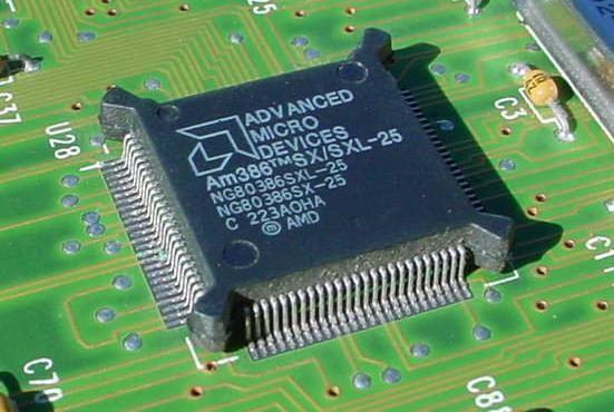 der frühen neunziger Jahre, wurde 10 Jahre lang in Massenproduktion vermarktet 286 1985 Basis aller aktuellen PC-Prozessoren, i386-architektur Voraussetzung aller