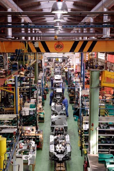 Lagertechnik produziert Nissan in Göteborg (Schweden); auch diese Produktionsstätte besitzt Zertifizierungen nach ISO 9001: 2000 und ISO 14001: 1996.