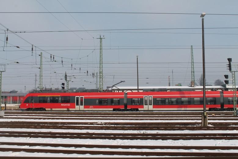 Ruhland Dresden modernisierten Doppelstockwagen (Redesign) und Einsatz neuer elektrischer Triebwagenzüge (Bauart Talent 2) Einsatz
