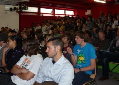 Wir tun was! erlebten 112 SchülerInnen und LehrerInnen einen spannenden und informativen Tag am Hans Purrmann-Gymnasium in Speyer.