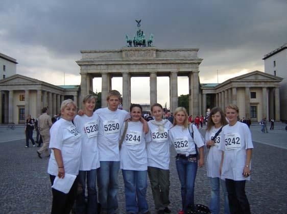 Teilnahme am Berliner-Friedenslauf 27 Personen, darunter auch Projektkoordinatoren von beiden