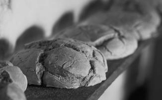 BLICKPUNKT OST Oktober/November 2017 05 - ERNTEDANK Selbstgebackenes Brot, frisch aus dem Backofen: ein guter Grund, um DANKE zu sagen!