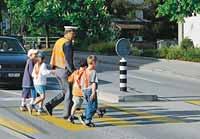 Förderung stabilen Verhaltens Durch regelmässige Übungen zur Verkehrssicherheit können stabile Verhaltensweisen aufgebaut und dadurch unfälle vermindert werden.