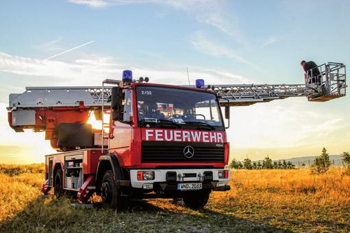 Überprüfe deine Schätzung durch Messen und Berechnen!