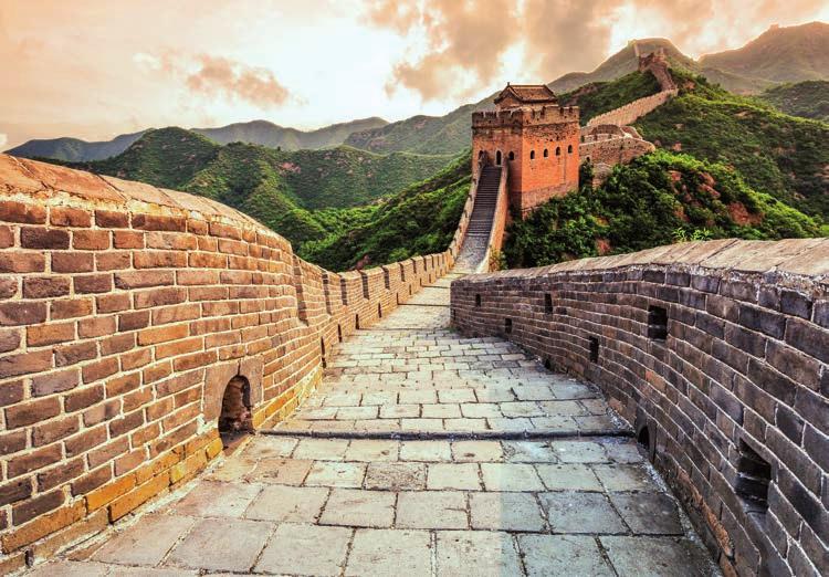 37 ein monumentales Bauwerk der Weltgeschichte! die ChinesischeMauer Die Chinesische Mauer mit einer Länge von mittlerweile ca. 8800 Kilometern ist sie das grösste Bauwerk der Welt.