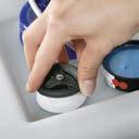 n Toilette Das stille Örtchen wird in Wohnmobilen üblicherweise über das Frischwassersystem und per Knopfdruck mit