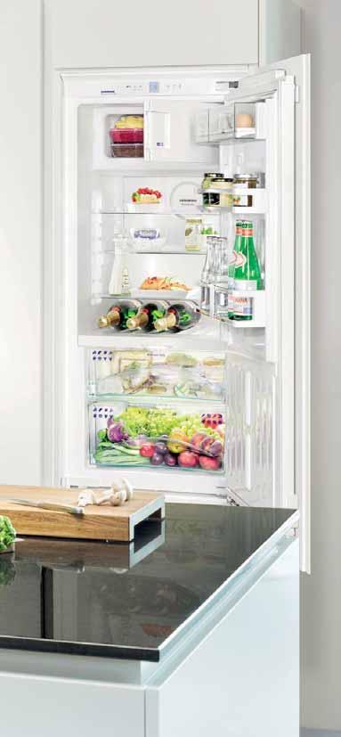 Integrierbare Kühlschränke mit BioFresh IKBP 50 Premium IKBP 54 Premium IKB 50 Premium Türmontage / Bauform Energieeffizienzklasse (Energieverbrauch Jahr / 4 h) davon BioFresh-Teil 4 Lagerzeit bei