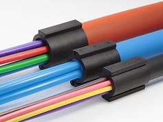 Teilbare Rohrabdichtungen für HDPE Rohre Anwendungen Geeignet für Gas und wasserdichte Abdichtungen von 32, 40, 50 und 60 mm HDPE Rohre, mit Mini-Rohren und/oder (Glasfaser) Kabeln.