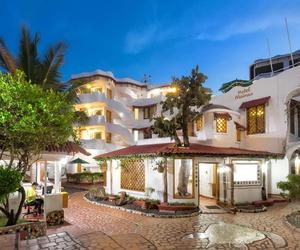 Hotel Mainao (Standard) Das familiengeführte Hotel ist in einem arabischmarrokanischen Stil errichtet und befindet sich abseits der lauten Hafengegend von Puerto Ayora, auf der Insel Santa Cruz, ist