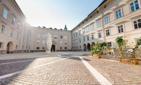 SMBS University of Salzburg Business School - im Auftrag