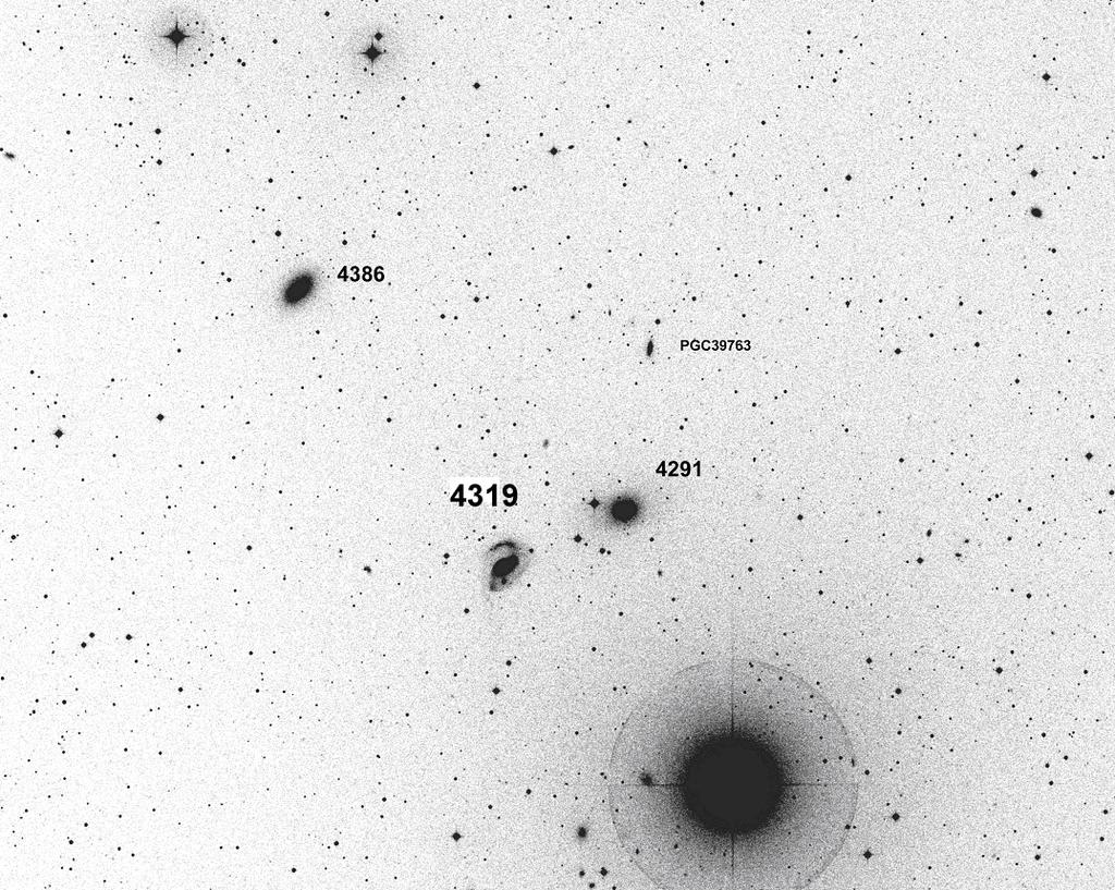 Markarian 205 in Draco other RA Dek comments Mrk 205 bei NGC4319 12 21 43 +75 19 21 Quasar Mrk 205 ist ein geschichtsträchtiges Objekt.