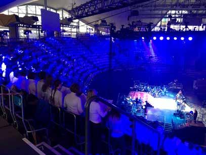 Luther und Chor Jugendchor singt, Olympiahalle ausverkauft Reise zum Mega-Chor Am 18.
