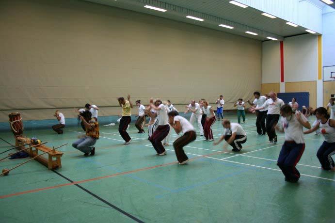 der erlernte Stil variierte, je nachdem aus welcher Capoeira-Schule die Teilnehmer kamen und welcher Meister dort das Training leitete.