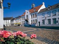 Die Reise endet in Maastricht, die Hauptstadt der bekannten Provinz Limburg und überaus berühmt wegen ihres belebten