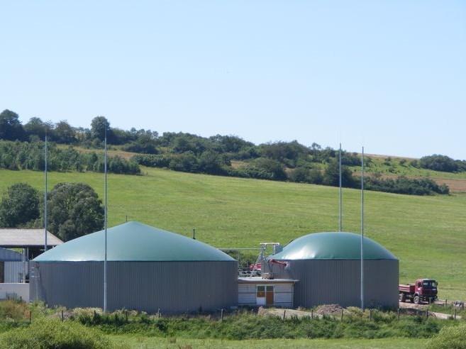 Agenda Entwicklung und Stand von Biogas in TH EEG 2014 und dessen Konsequenzen Gärrestlager Funktion, Bedarf, Potential