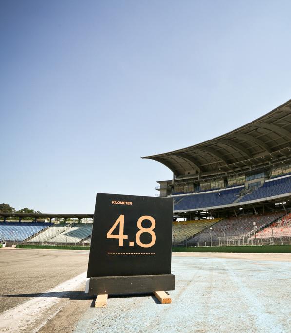 4. STRECKE UND ZEITPLAN STRECKE Eine Runde auf dem Hockenheimring Baden-Württemberg als Läufer, Walker, Nordic