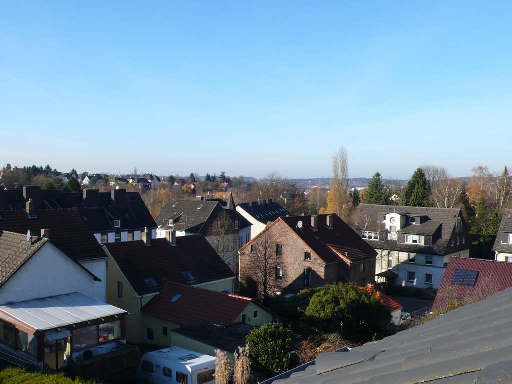 Lage Daten im Überblick Unser Resumé Grundrisse Die Lage In Traumlage von 58454 Witten Hier wohnen Sie in einer kleinen Wohnstraße in citynaher Toplage von Witten- Annen.