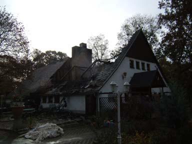 Es entstand ein Schaden von ca. 80.000 Euro. 28.10.2006 Gegen 04:31Uhr meldete ein Passant aus dem Stadtteil Buckau einen hellen Feuerschein im Stadtpark.