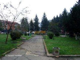 Parcul Cărăşana, în care se află monumentul germanilor deportaţi în U.R.S.