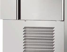Vertikal angeordnete Lüfter an der Seitenwand, herausnehmbares und einfach zu reinigendes Auflagegestell. Einfach zu bedienende elektronische Steuerung mit frigostouch und Kerntemperaturfühler.