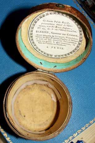 PK 2005-4, Spiegl, Pariser Glasschnitt im Empire - Die so genannten Charpentier-Gläser Frankreich, 1809-1815 PK 2005-4, Spiegl: Die Hypothese von Charpentier als Glasschneider basierte allein