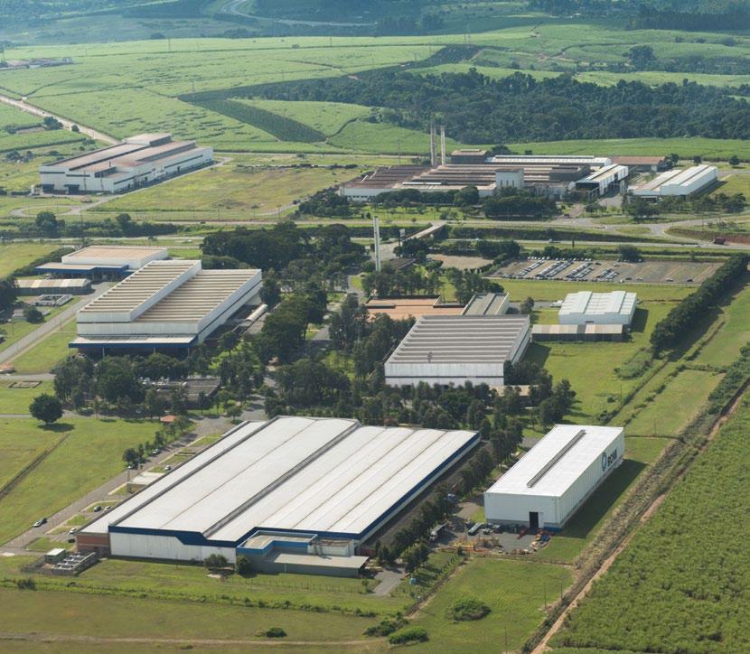 Ansicht Industriegelände von ROMI in Santa Bárbara d Oeste - SP, Brasilien INNOVATION + QUALITÄT ROMI: Seit 1930 Hersteller von Spitzentechnik.