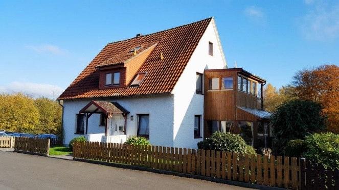 ) Starke Immobilien OHG -