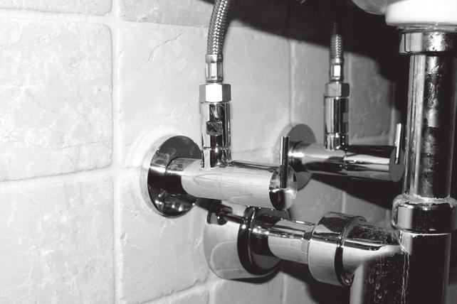 If desired, adjust flushing program. 4. If desired, adjust the active range and the flushing stop time respectively (see also on page 13).