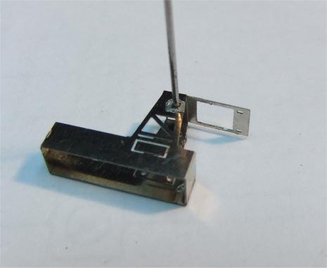 Messingdraht 0,5mm Bronzedraht oder Messingdraht 0,3mm Die Digitalzentrale Anfangen werden wir mit Teil 1 dem Schrankenbock (Bild1).