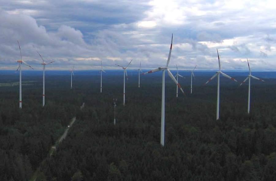 Windpark Nordschwarzwald 14 Anlagen je 2 MW.