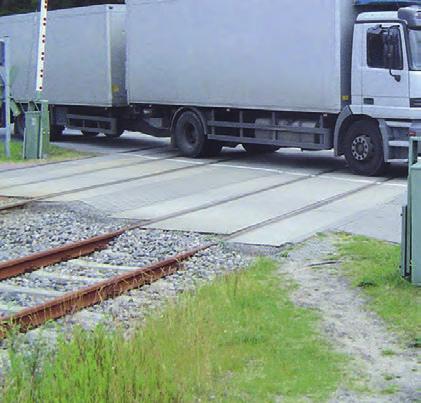 güp-system dresden Regelquerschnitt GÜP-Rand- und Mittelplatten seitlich mit Tiefbord Beispiel für Schiene